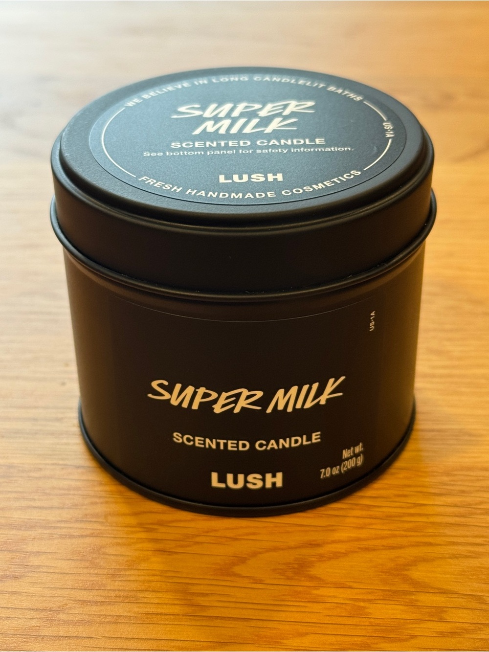 LUSH Super Milk Scented Candle - Black NEW